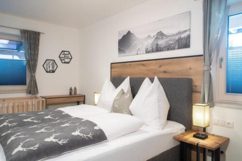 2Firm21 FewoSchw.150-min