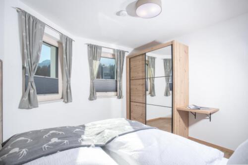 Firm21 FewoSchw.130-min