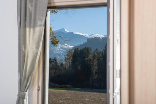 Firm21 FewoSchw.143-min