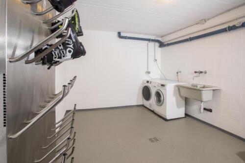 Firm21 FewoSchw.641-min